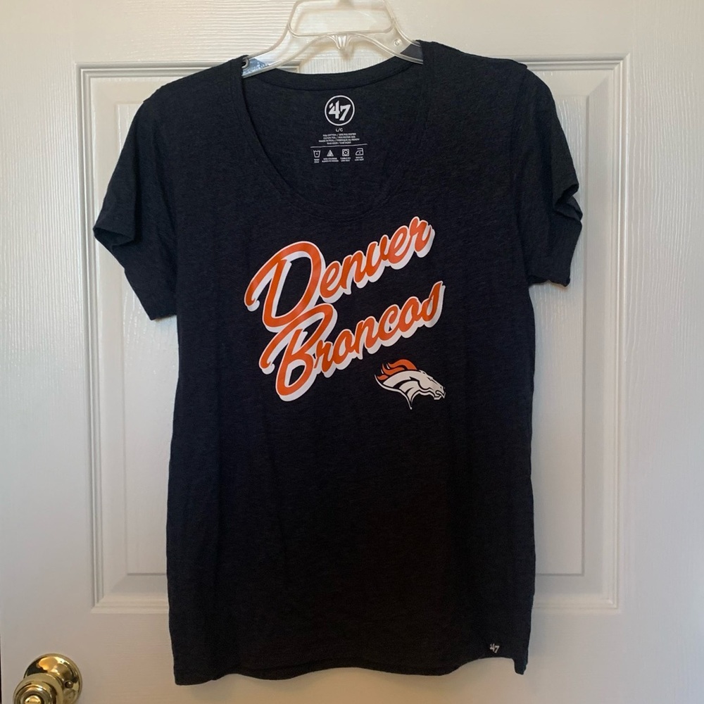 Denver Broncos Scoop Neck Shirt - Women’s Large